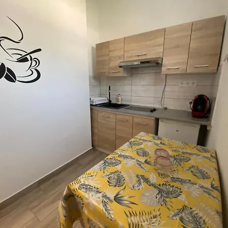 Andrea Apartment *